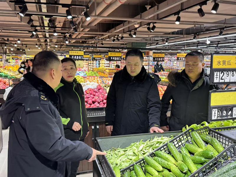 伊春市市场监督管理局：强化联合检查 合力保障元旦市场<span class=