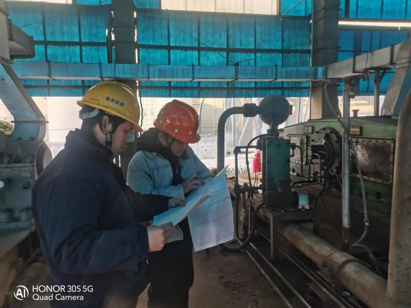 湖北特检院襄阳分院：春节保安全，用专业守护民生温度_检验现场梳理核对检验相关资料_db3124966e334c7f8b714038e9b473dd.png