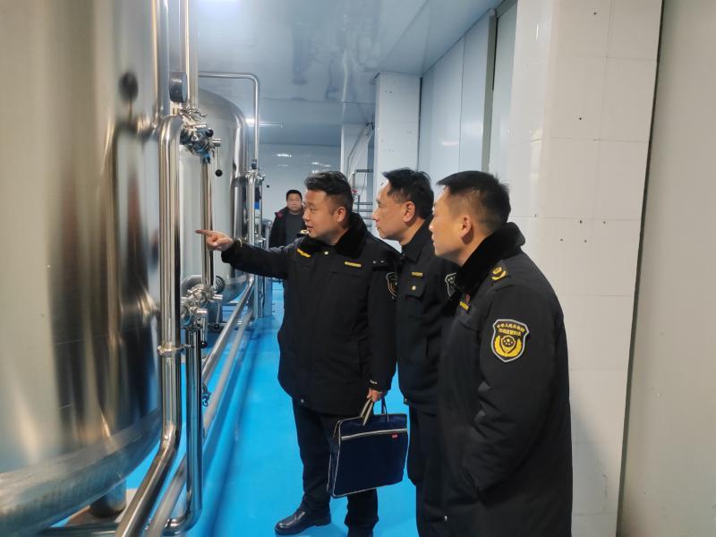 湖南省永顺县市场监管局：严把岁末“价格关” 打好节前“预防针”_微信图片_20250123105917.jpg_e72b5656b4624239a4461d2a46e977b2.jpg