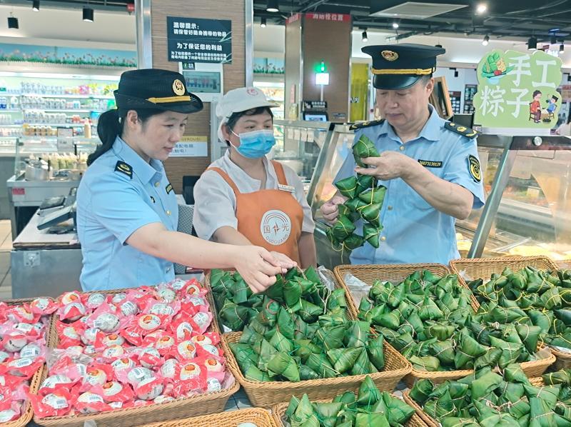 江西于都开展端午节食品安全专项检查_江西于都开展端午节食品安全专项检查 (3).jpg_f81aebc43aca424a87d03675e452d05c.jpg