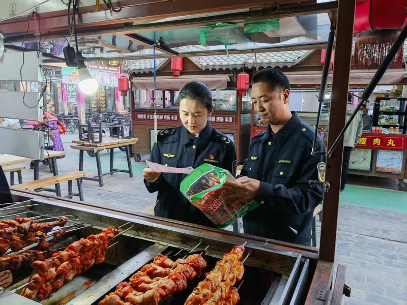 甘肃省临泽县市场监管局多举措规范食品标签标识经营行为_微信图片_20250525082802.jpg_cc64526db67d4e05840a7ed5e594e2e0.jpg